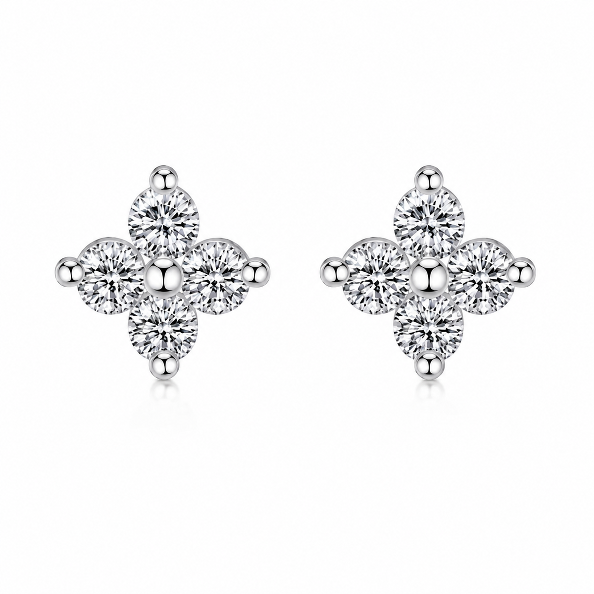 The Kai Star Stud Earrings